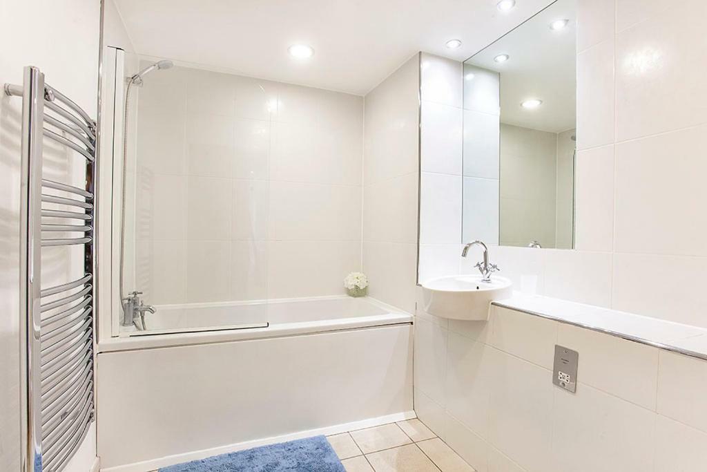 Almanna, York, Only 6 Minutes Walk To Minster *