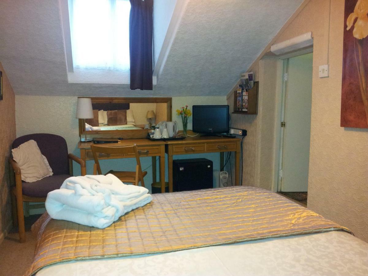 St Paul's Guest house 3*