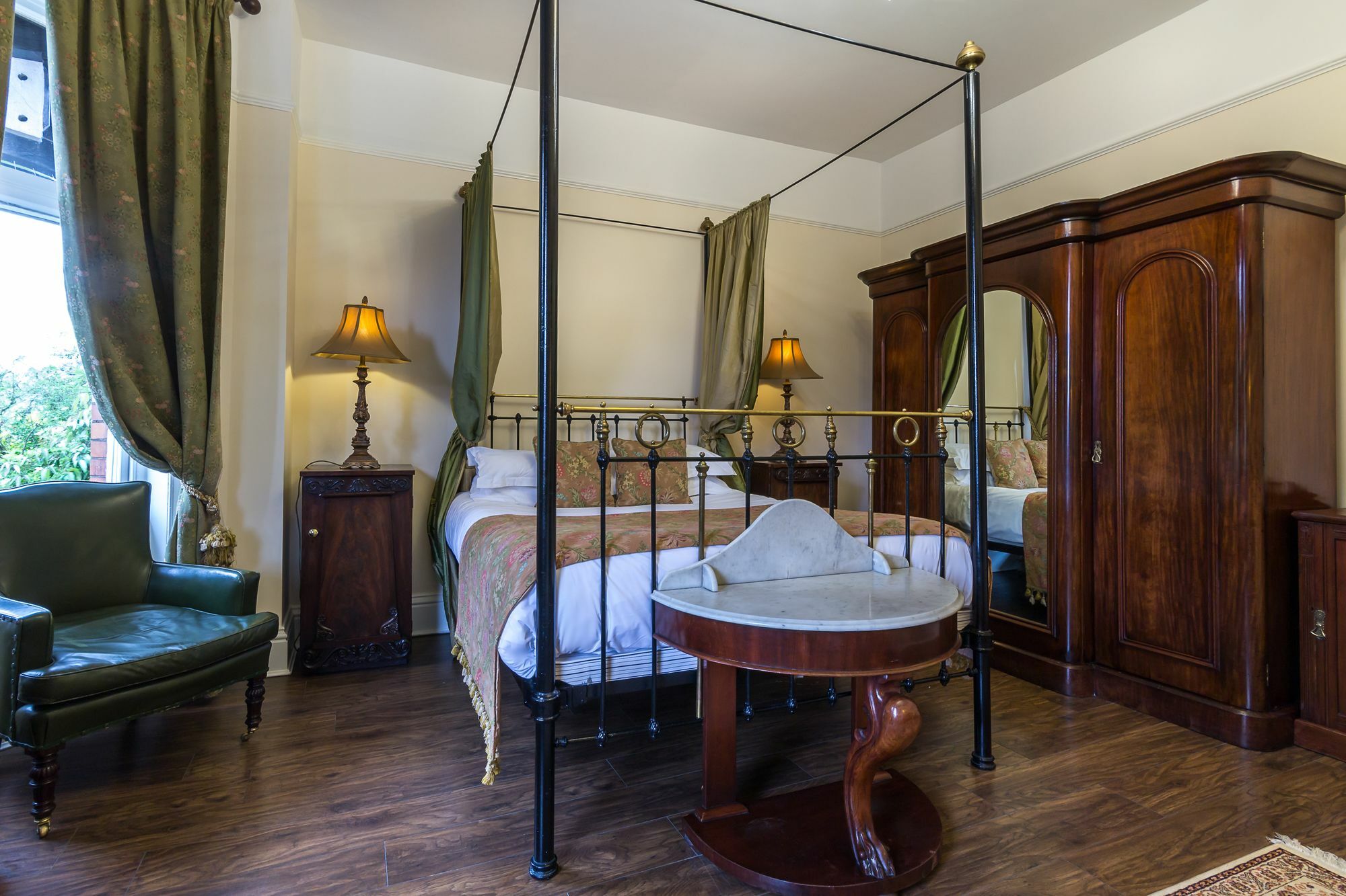 Clementines Town House Hotel, Bw Premier Collection 4*