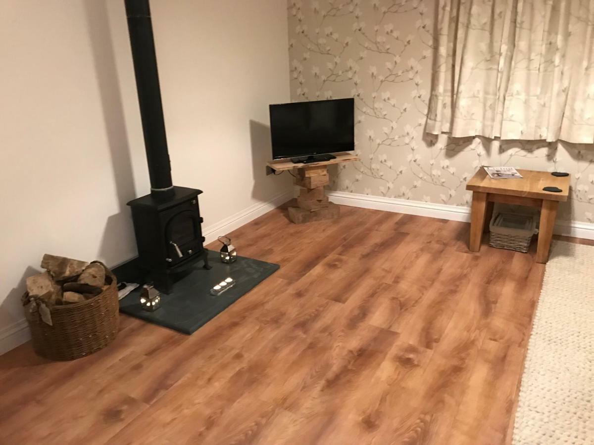 Holiday home Thrush Nest - Wren Sleeps 4, 2 Bedrooms & Stable Sleeps 2, 1 Bedroom *