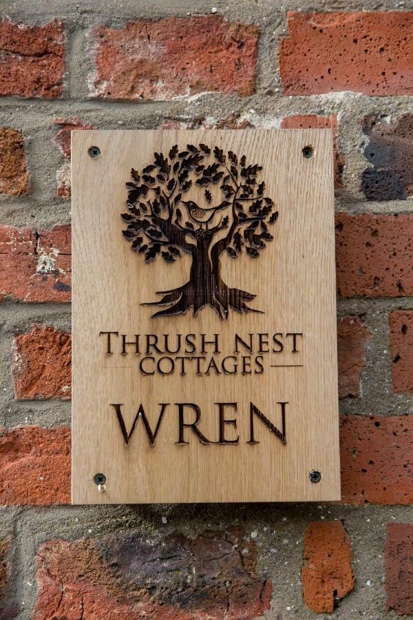 Holiday home Thrush Nest - Wren Sleeps 4, 2 Bedrooms & Stable Sleeps 2, 1 Bedroom *
