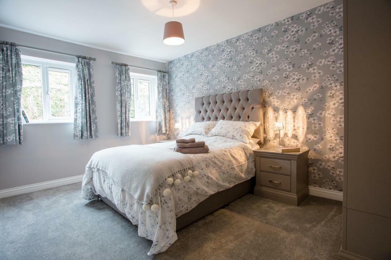 Thrush Nest - Wren Sleeps 4, 2 Bedrooms & Stable Sleeps 2, 1 Bedroom * York