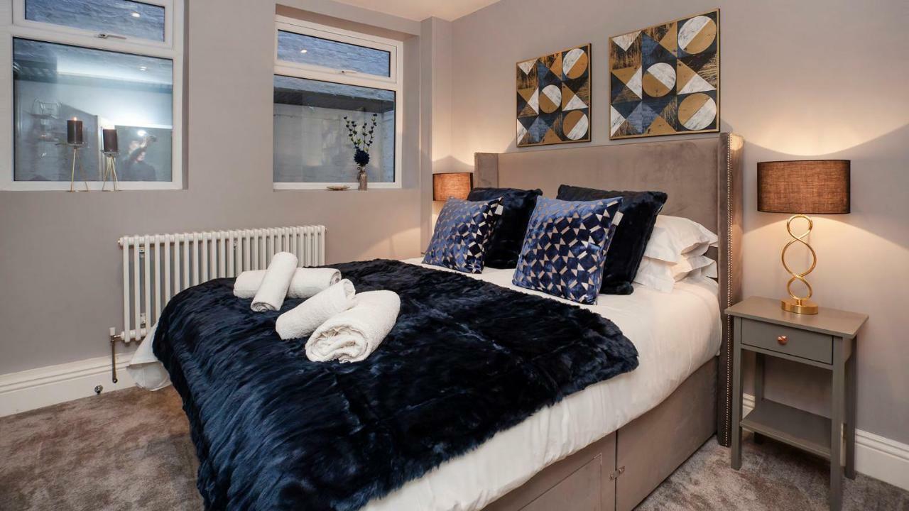1 Bootham Apartment *