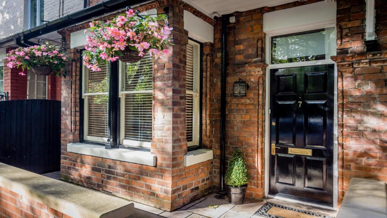 Longfield House Apartment York
