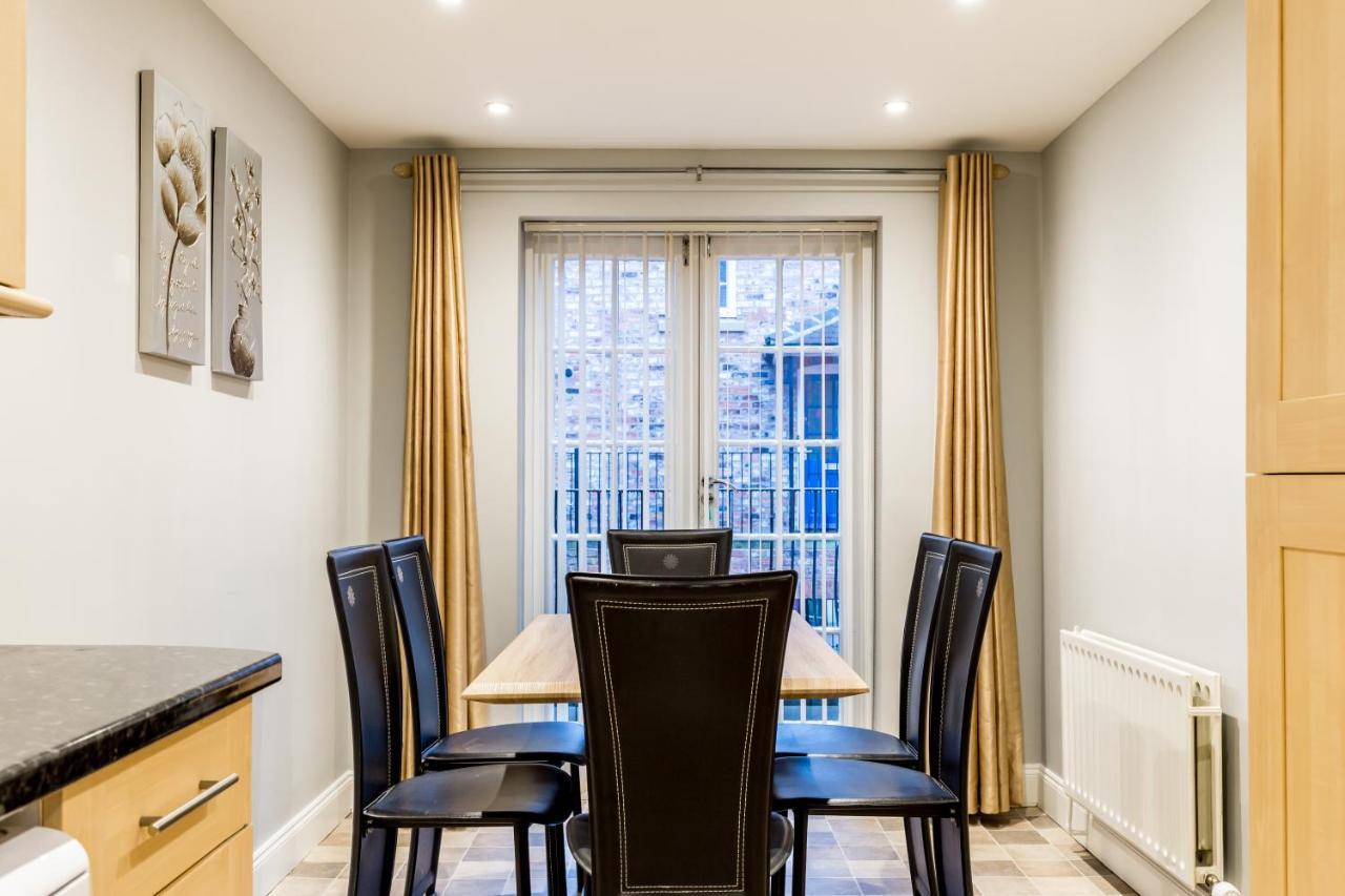 - Buckingham Court Apartment *