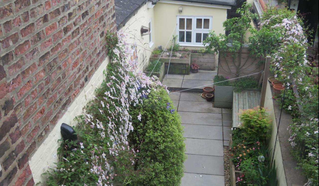 Guest house Avondale York