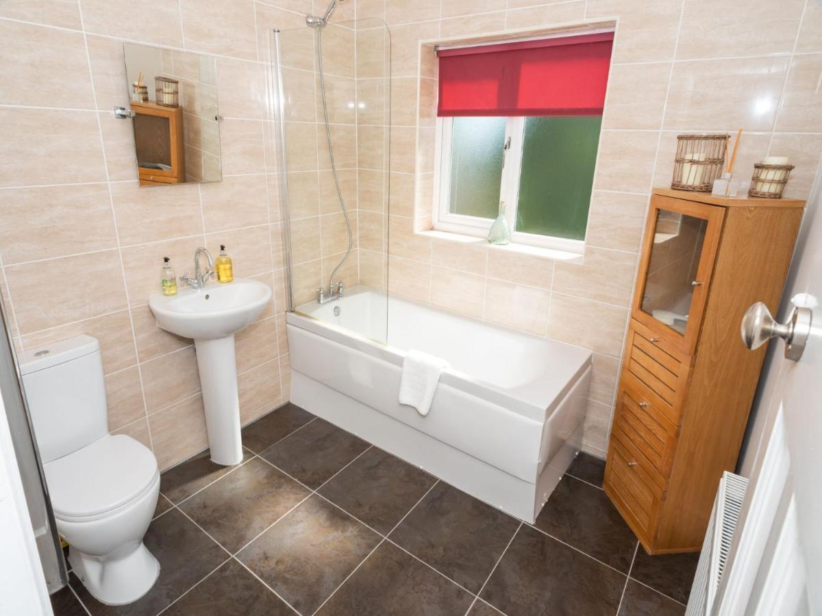 Bright & Spacious With Garden - Pass The Keys Holiday home York